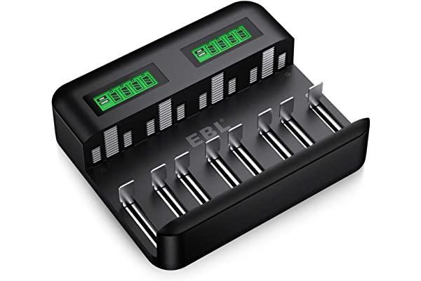 Panasonic eneloop SmartPlus 52055E40 Incarcator pentru 1-4 baterii AA/AAA NI-MH cu 4 indicatoare LED si 10 functii de securitate, Include baterii AA/Mignon, minim 2500 mAh, negru