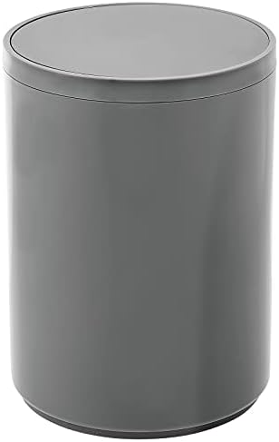 Coș de gunoi mDesign cu capac rabatabil pentru baie sau bucătărie - coș rotund pentru cosmetice din plastic - coș de gunoi compact într-un design simplu și frumos - gri deschis