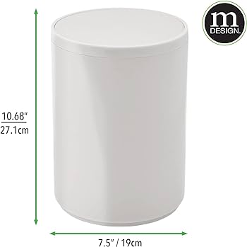 Coș de gunoi mDesign cu capac rabatabil pentru baie sau bucătărie - coș rotund pentru cosmetice din plastic - coș de gunoi compact într-un design simplu și frumos - gri deschis